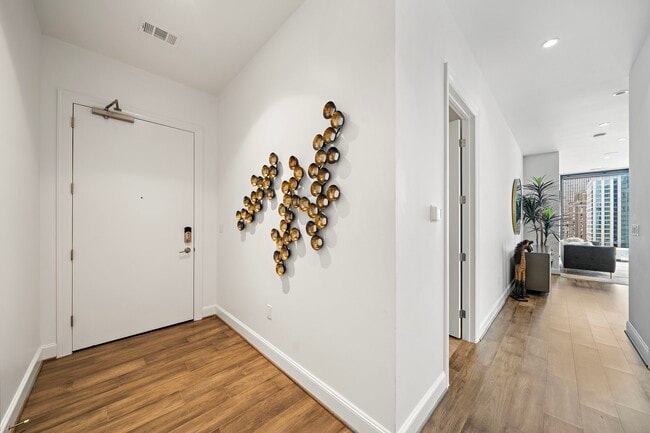 Building Photo - 1211 Caroline St