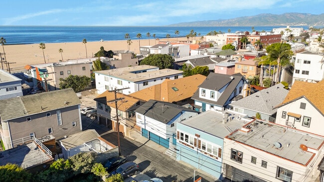 Building Photo - 38 Sunset Ave