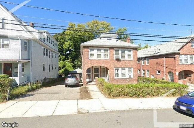 Building Photo - Renovated 3 bed in Brighton!!!