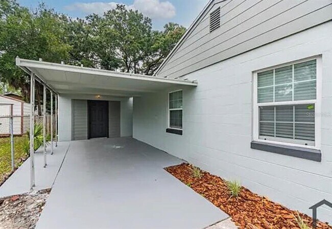 Building Photo - 1706 W Palmetto St