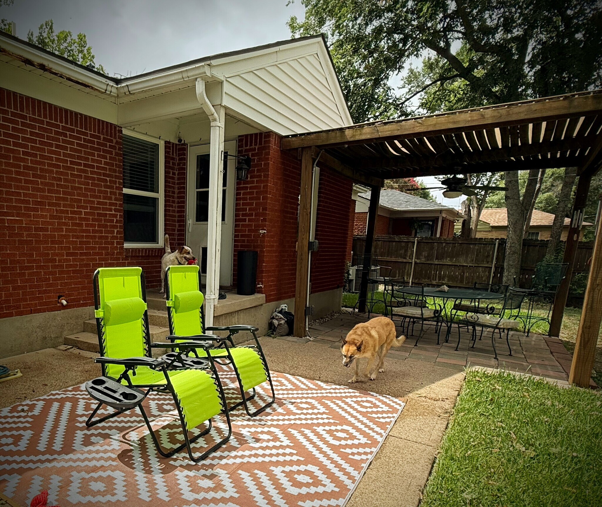 Building Photo - 10325 Newcombe Dr