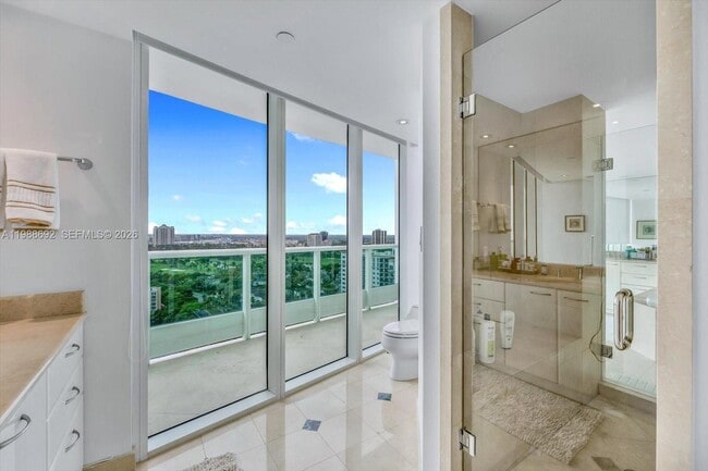 Building Photo - 19955 NE 38th Ct