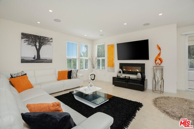 Building Photo - 7201 Rock Ridge Terrace
