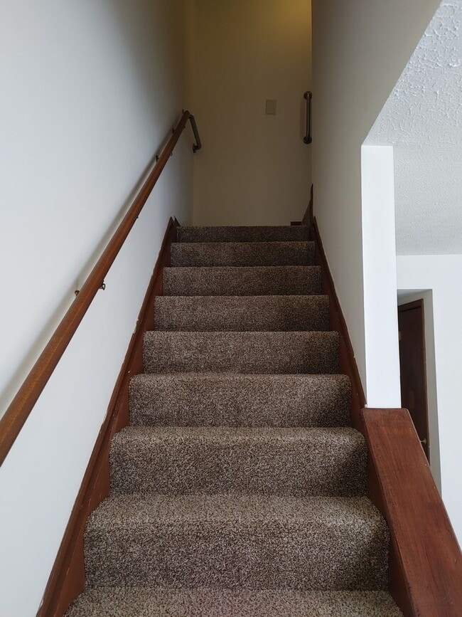 Building Photo - NORTHSIDE TOWNHOME