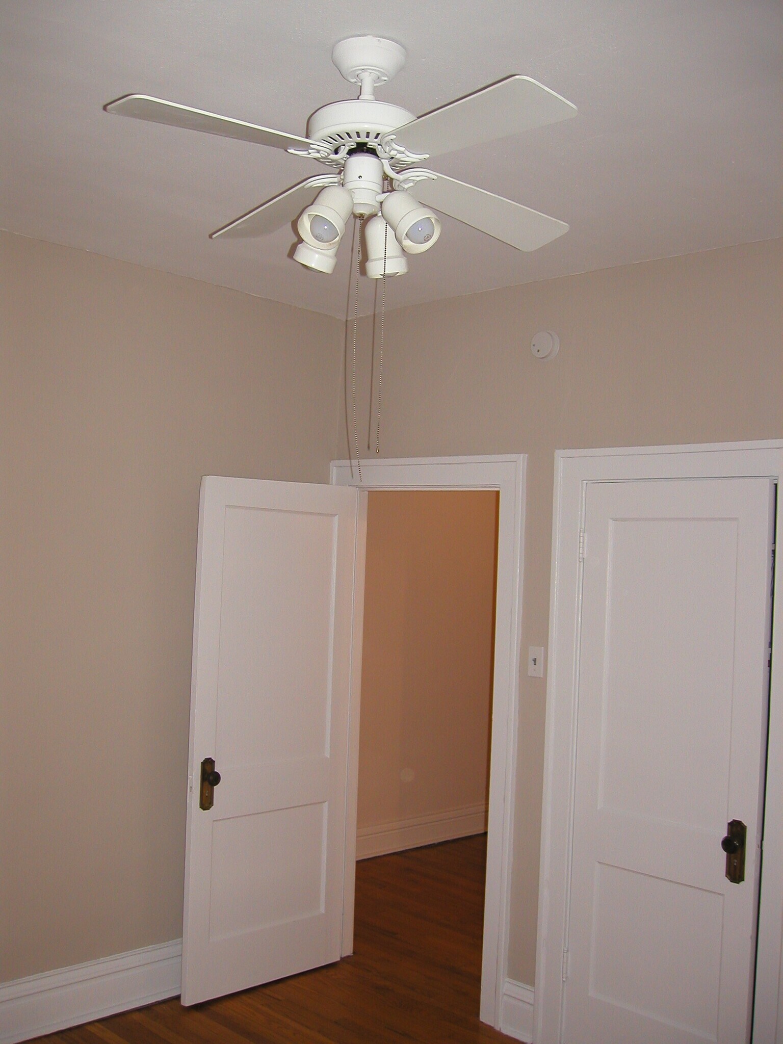 Building Photo - 6451 Alamo Ave