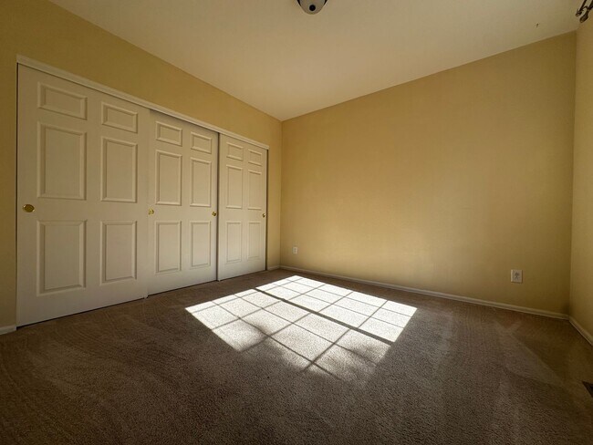 Building Photo - Beautiful four bedroom home in Arvada!
