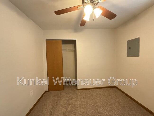 Building Photo - 1810 Jamestown Rd