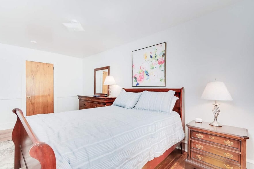 Building Photo - 602 Old Lancaster Rd