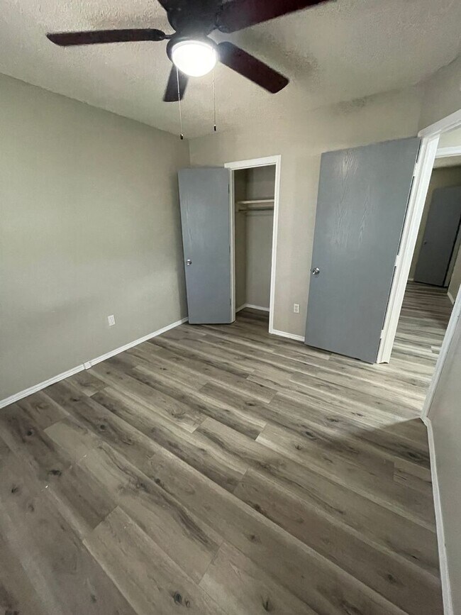 Building Photo - Beautiful 2bed/1bath Apartment Home