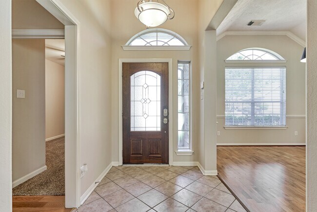 Building Photo - 126 S Regan Mead Cir
