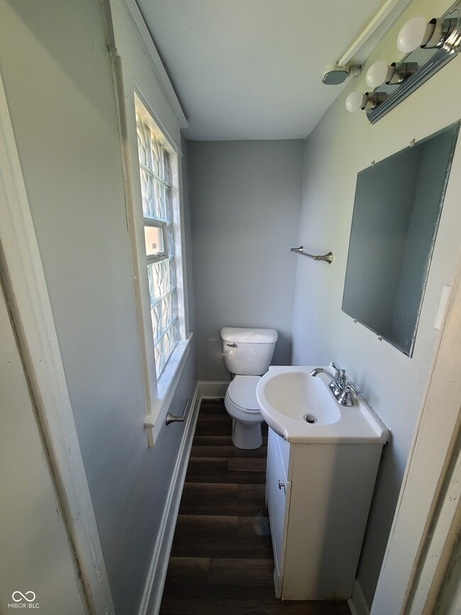 Building Photo - 4054 Byram Ave