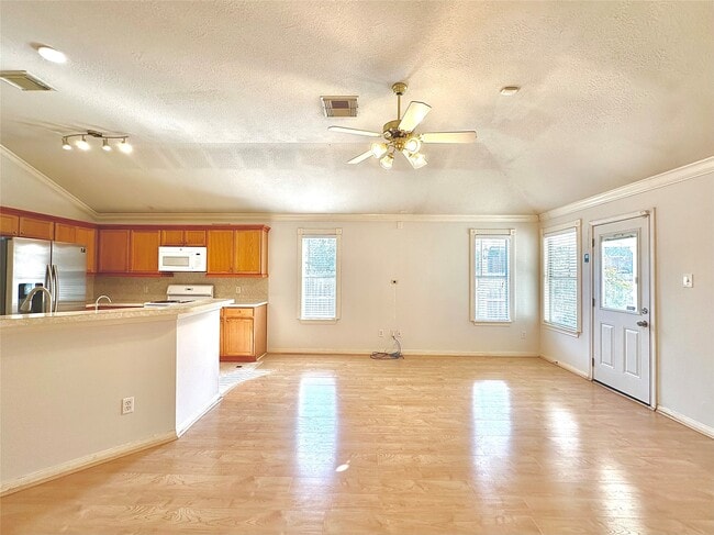 Building Photo - 17203 Valemist Ct