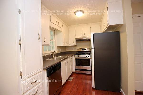 Building Photo - 3808 Mountain View Rd NW