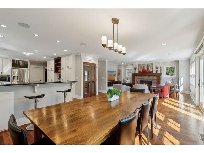 Building Photo - 4015 Wood End Dr