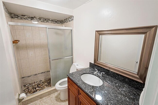 Building Photo - 3250 NW 85th Ave