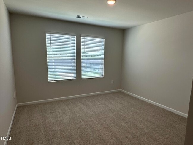 Building Photo - 1201 Winding Spg Dr