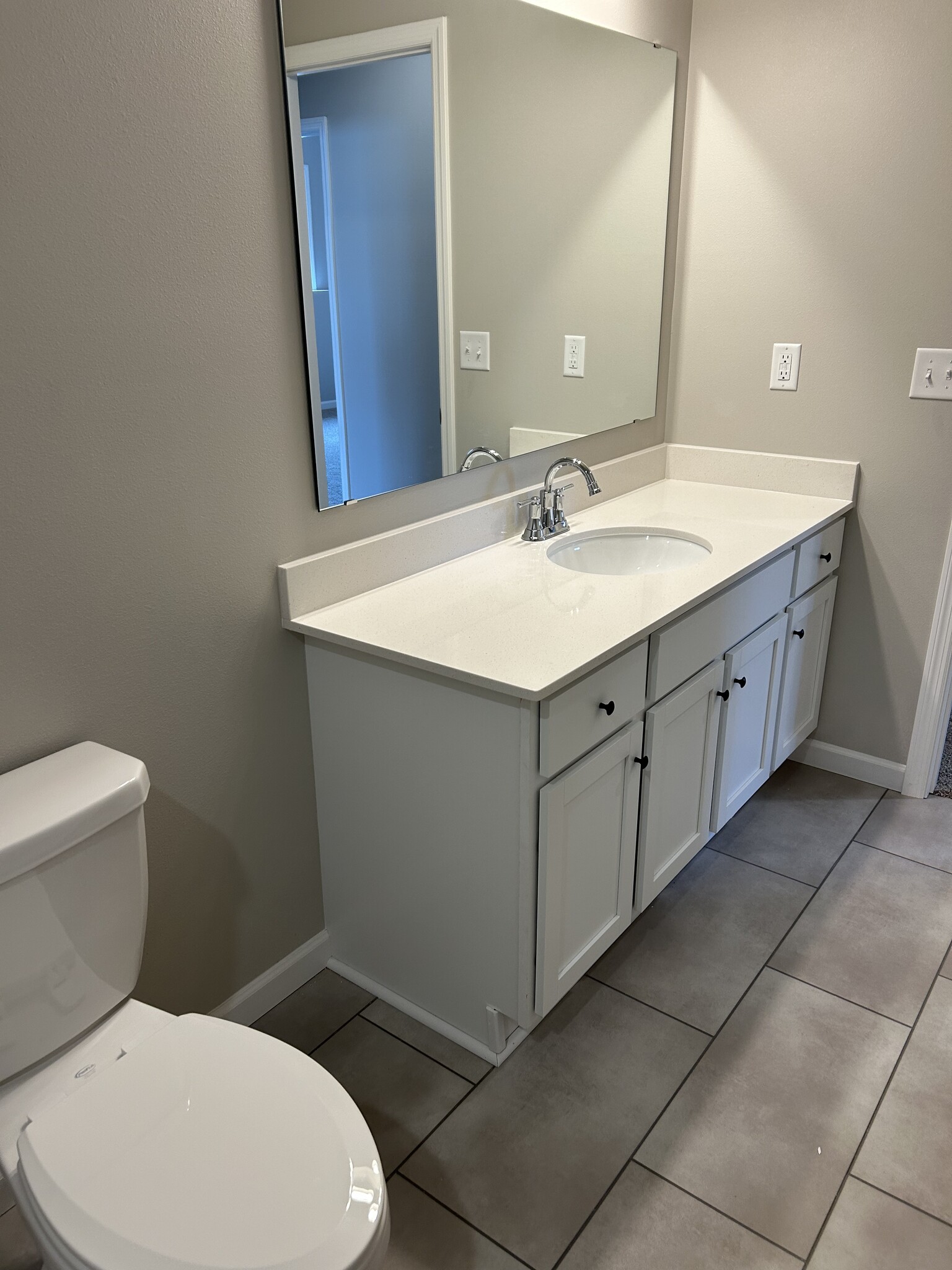 Downstairs bathroom - 5940 S Coneflower Ave