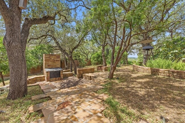 Building Photo - 407 Almarion Dr
