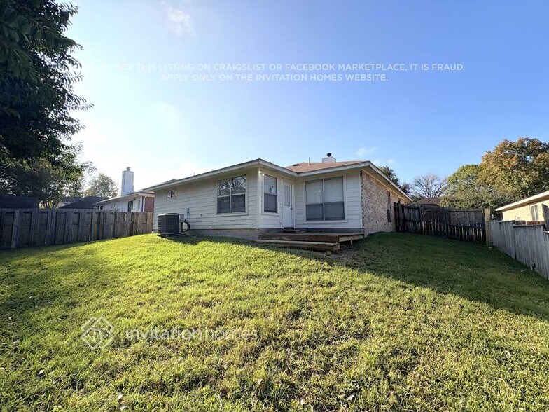 Building Photo - 10714 Estelle Cir