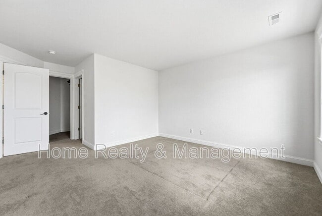 Building Photo - 14325 N Santa Fe St