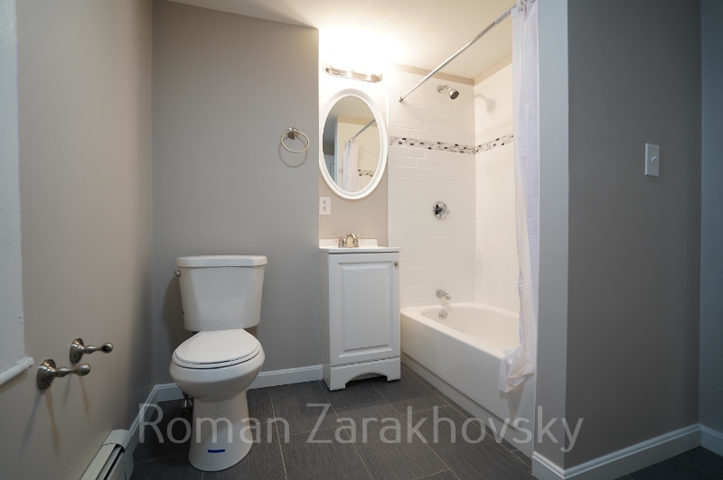 Building Photo - 8 Ashford Ct