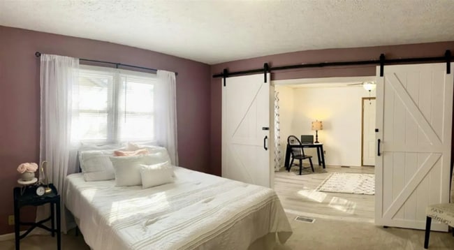 Building Photo - Beautiful 3 Bed 2 Bath Home Near Brittleba...