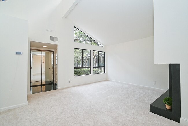Building Photo - 1117 Ironwood Rd