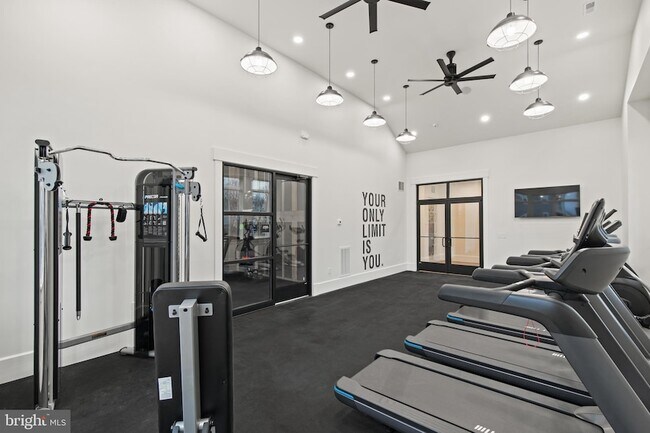 Building Photo - 2320 Hadley Blvd