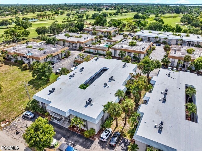 Building Photo - 1830 Maravilla Ave