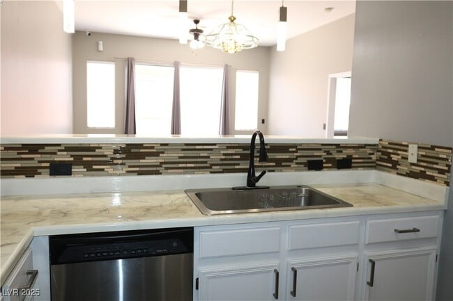 Building Photo - 2841 Dunstan Way
