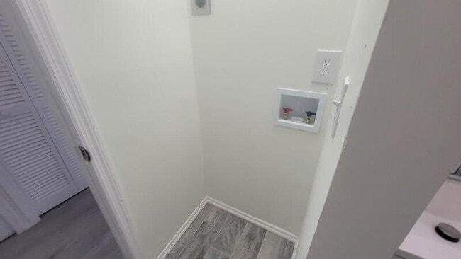 Building Photo - 500 Titus St