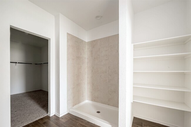 Building Photo - 5210 Ternberry Frst Ln