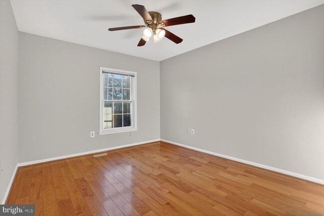Building Photo - 8408 Millwood Dr