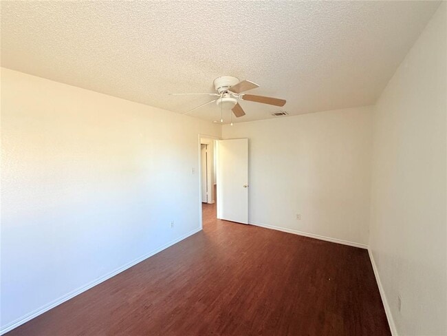 Building Photo - 1213 Ridgemont St