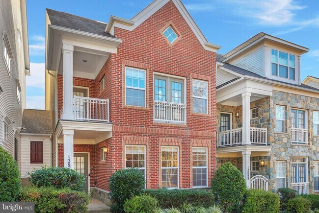 Building Photo - 12806 Murphy Grove Terrace