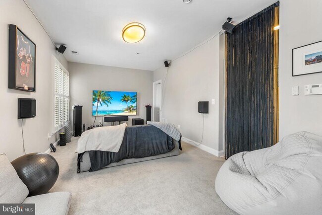 Building Photo - 726 River Mist Dr