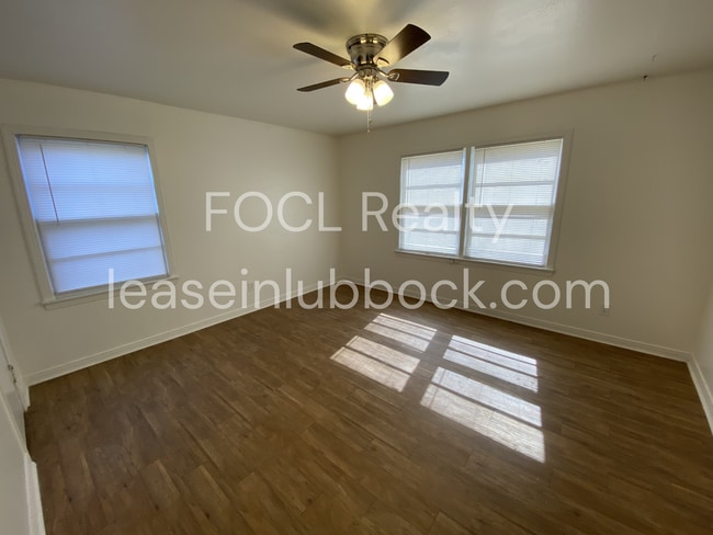Building Photo - 3 bedroom, 1 bath in Medical District