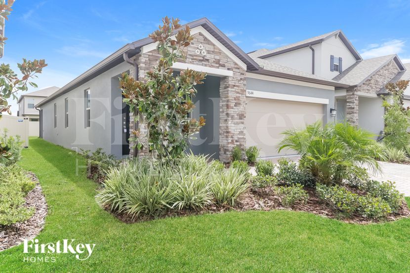 Building Photo - 9644 Little Bluestem Dr