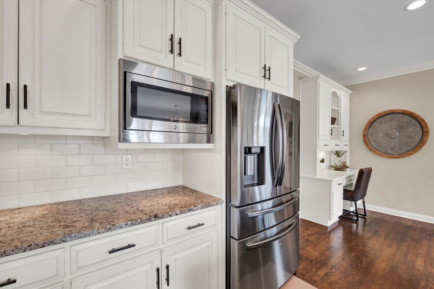 Building Photo - 2603 Locust Hill Pl