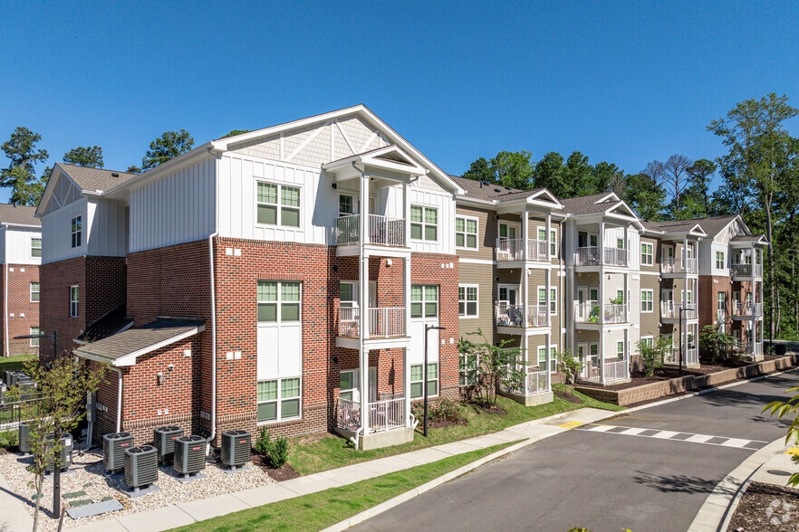 Building Photo - 2 Rivers Apartment Homes