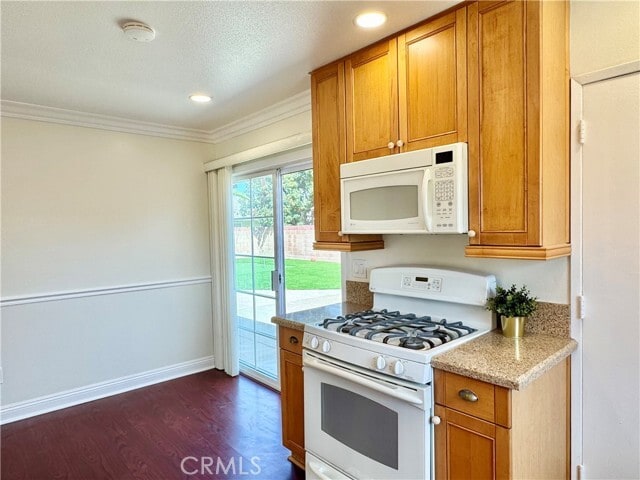 Building Photo - 15471 Salisbury Ln