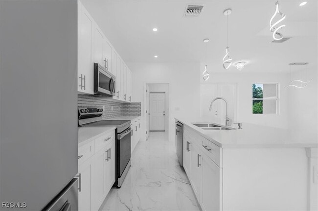 Building Photo - 1508 Hibiscus Ave