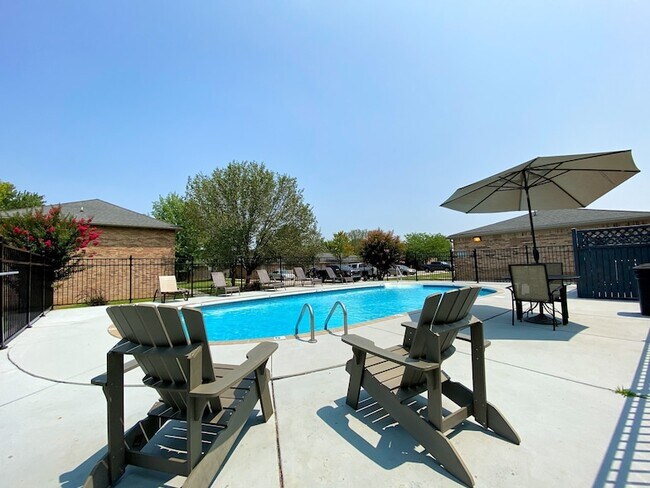 Building Photo - 112 Ballygar St