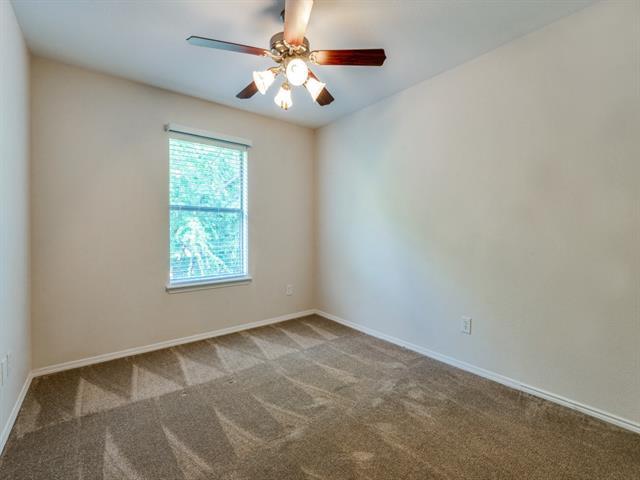 Building Photo - 1037 Lucy Ln