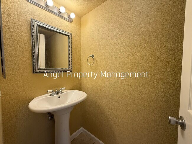 Building Photo - 7769 Heathston Ct