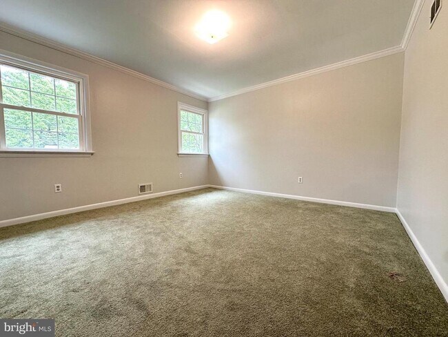 Building Photo - 9805 Binyon Ct