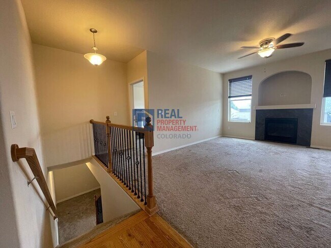 Building Photo - 10470 Mount Emerald Dr