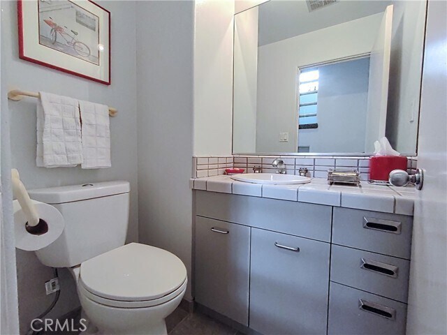 Building Photo - 42 8th St