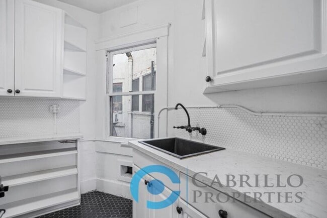 Building Photo - 2261 4th Ave