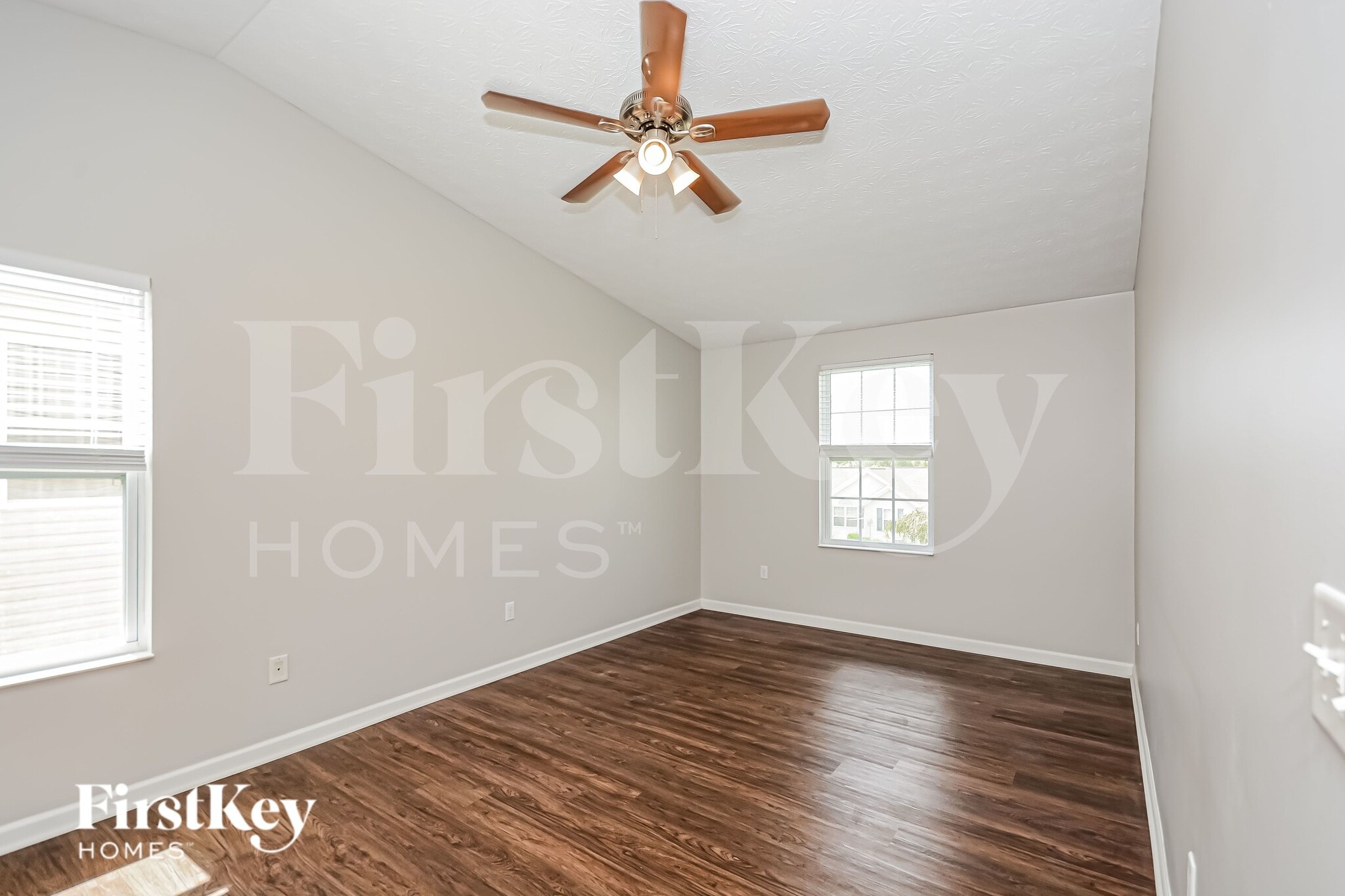 Building Photo - 1106 Linford Cir